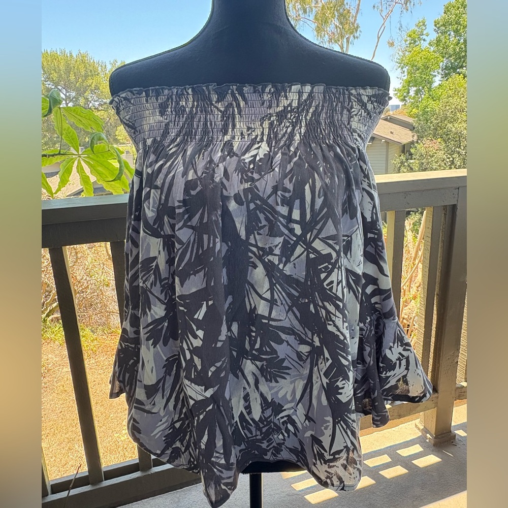 NWT Lovestitch Tropical Palm print off the shoulder charcoal blouse size small